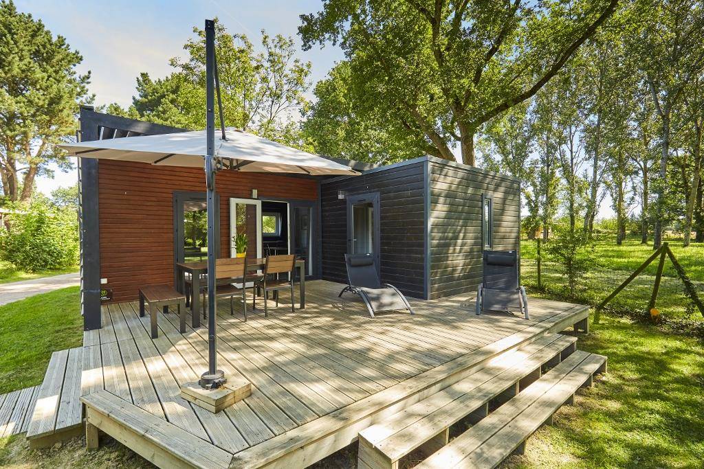 PREMIUM Chalet 46m² (3 Zimmer) + überdachte Terrasse : Flower Camping