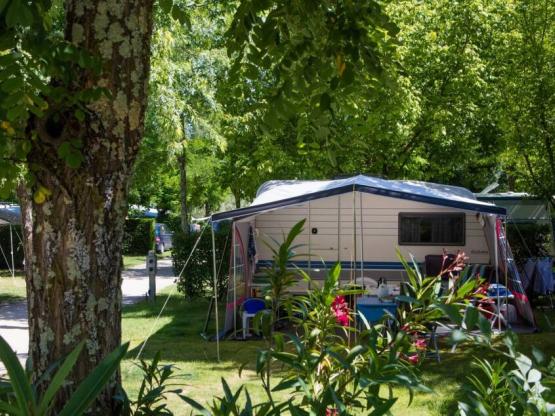 Stellplatz Standard - 80/100m² - Strom (16 A)