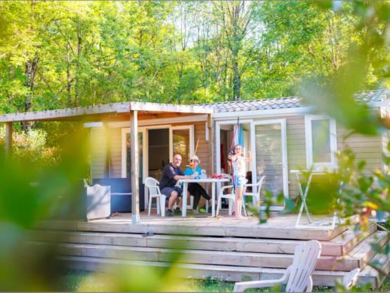 Mobile-home Riviera Confort 26m² (2 bedrooms) + TV + sheltered terrace