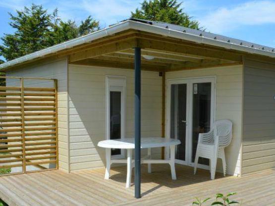 Hütte Premium 34m² (3 zimmer) + klimaangle + überdachte Terrasse + TV