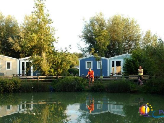 Stellplatz comfort + strom +Abwasser + Fließwasseranschluss