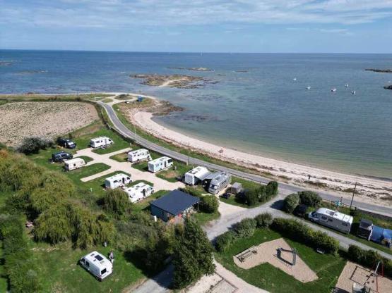 Gestabiliseerde Standplaats – Camper/Caravan (Stroom 10Amp – Geen Sanitair)