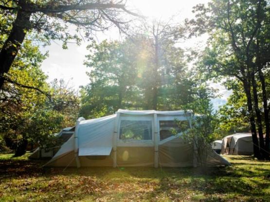 Fertigzelt Tribu + Kühlschrank