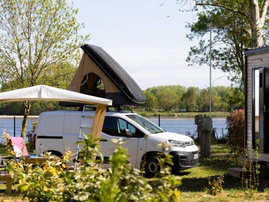 Stellplatz Super Komfort mit Sanitäranlagen