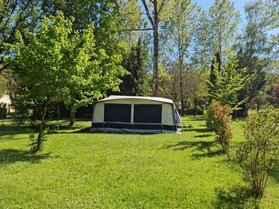 Caravan on a 300 m² pitch without toilet block
