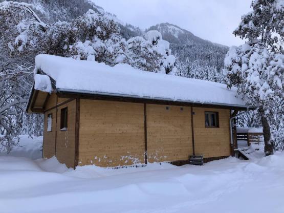 Gamme Chrystal - Hütte Ulysse 54m² 3 Schlafzimmer + halbüberdachte Terrasse 24m² mit nordischem Bad