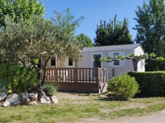 Mobileheim Aups - 28m² - 3 Schlafzimmer + TV + A/C