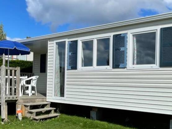 Savany  halbüberdachte Terrasse