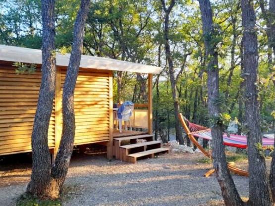 TENNESSY STANDAARD MET SPA