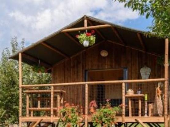 Cottage premium Sonntag(2022) am Flussufer, 2 Zimmer, überdachte Terrasse 5 Pers.