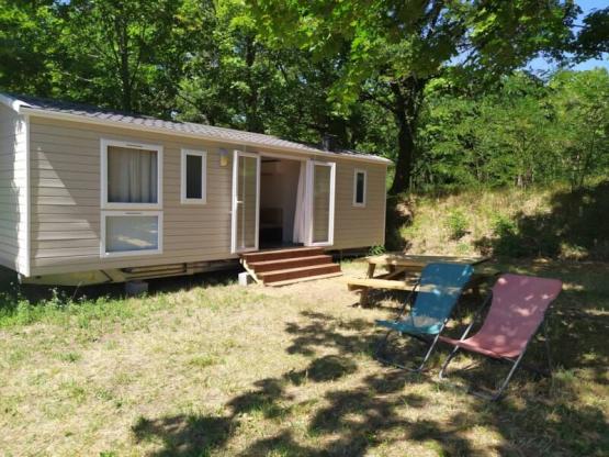 Comfort air-conditioned mobile home