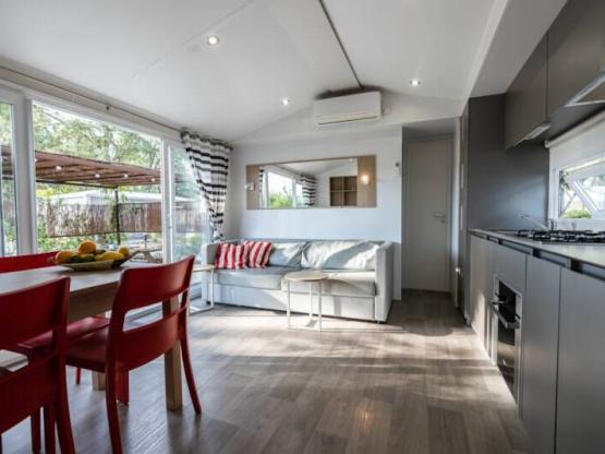 Mobilheim 2 Schlafzimmer PREMIUM   (CLIM + PLANCHA + TV)