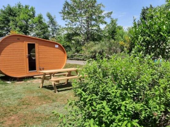 Natur-Übernachtungshütte