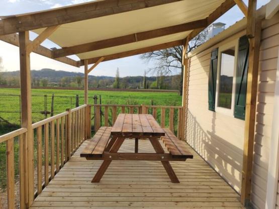 Mobilheim Confort 2 Schlafzimmer Halbüberdachte Terrasse