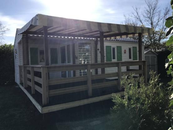 M11 Mobilheim 2 Schlafzimmer + überdachte Terrasse 14m²