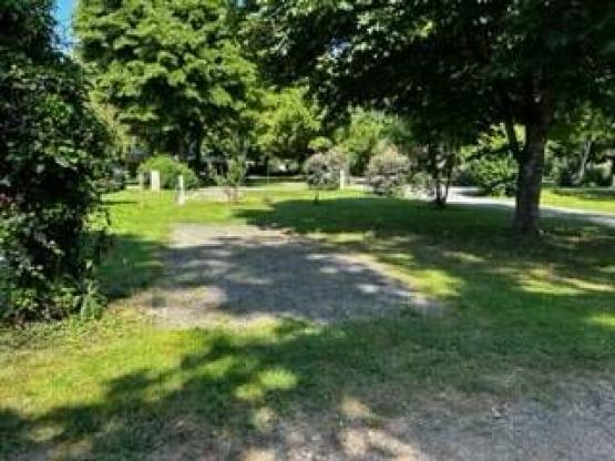 Stellplatz  stabilisiert + Strom