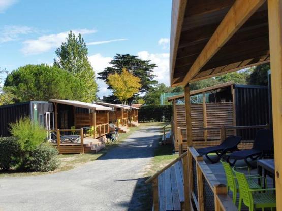 Homeflower Premium 35m² (3 bedrooms) + television + Dishwasher + Air conditioning +Coverred terrace