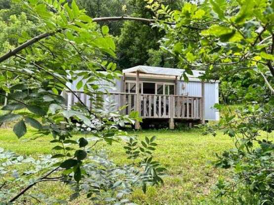 Mobilheim VIA AUREA Komfort 34 m2 2/6 Personen  Heizung/Klimaanlage mit halbüberdachter Terrass