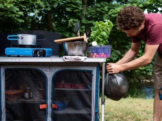 Camping-Zelt bereit ohne Sanitär