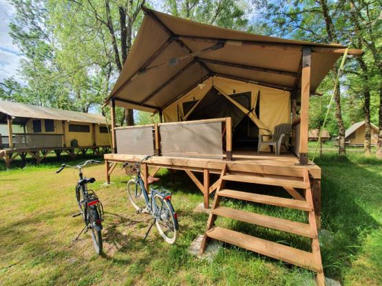 Ecolodge  auf Stelzen 32m² mit Terrasse / 2 Zimmer - ohne Sanitäranlagen