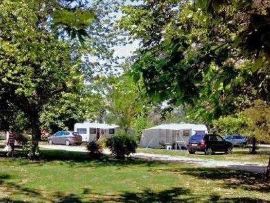 Camping-Pauschale (Stellplatz, 2 Personen, 1 Fahrzeug)