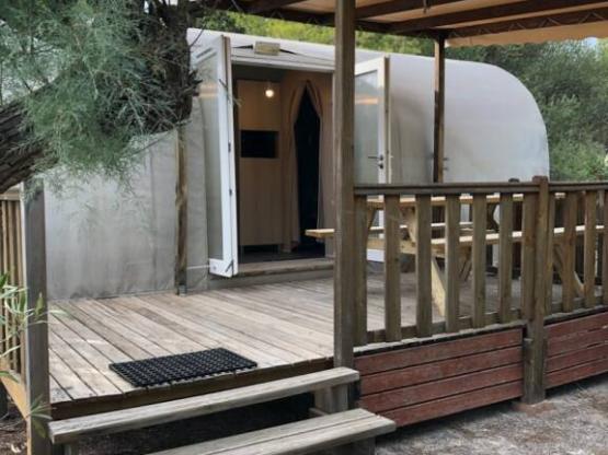 COCO SWEET UNGEWÖHNLICH – Gartenseite