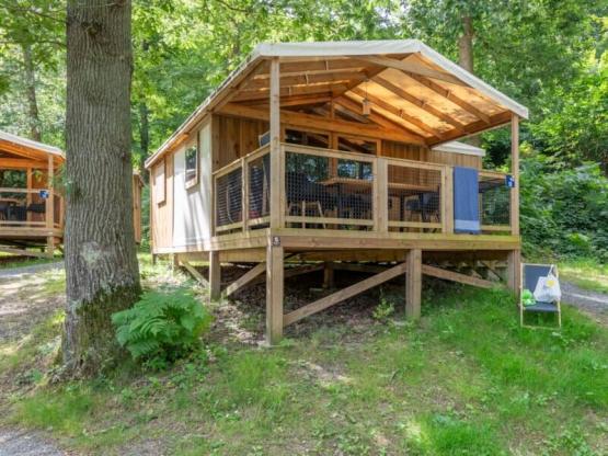 Cosyflower Premium auf Stelzen 38m² davon überdachte Terrasse 11m² - 2 Zimmer + TV