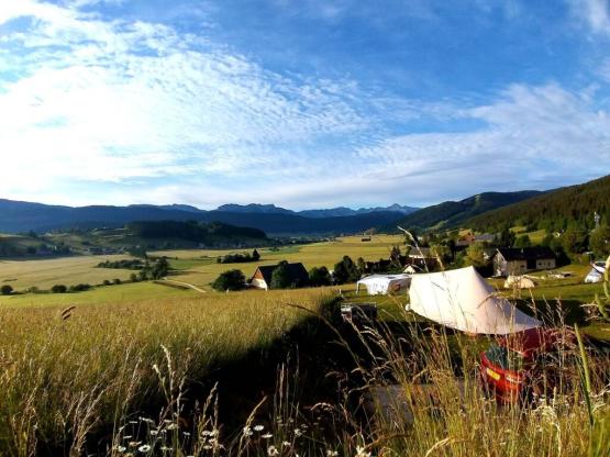 PANORAMA-Stellplatz 120 m² (sonnig - garantierte Aussicht) inklusive 2 Personen + Strom