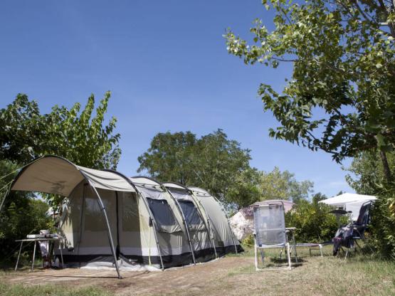 Stellplatz Pauschale ** Plage für Zelten