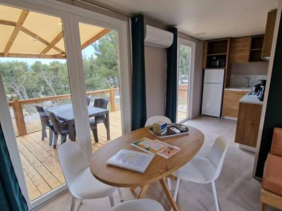 Premium 2 Familienzimmer 31,6m² (8,6mx4,2m), + KLIMAANLAGE + GESCHIRRSPÜLMASCHINE + GAS PLANCHA + TV