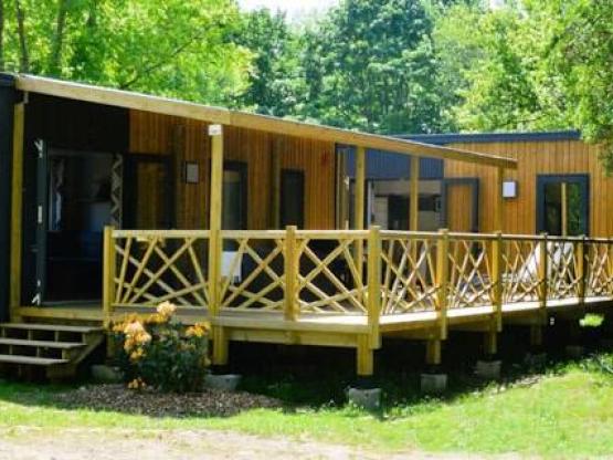 Mobilheim Family Premium 8 Personen (2023) große halb überdachte Terrasse + TV + Geschirrspülmaschin