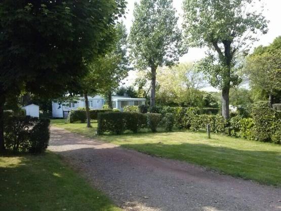 Stellplatz Camping (Wandern,Radfahren) mit Strom, ohne Fahrzeug ( <50 m2 )