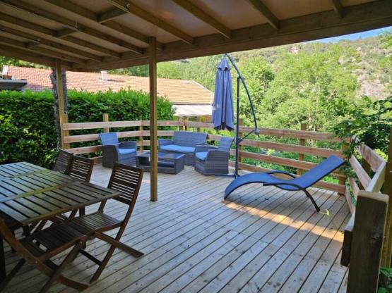 Mobilheim M°6 / 3 Zimmer + Klimaanlage + große Terrasse mit Flussblick