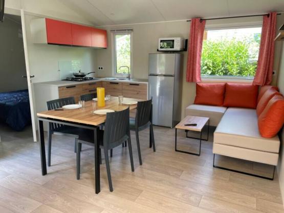 Mobilheim Confort Plus 2 Schlafzimmer - Halbüberdachte Terrasse
