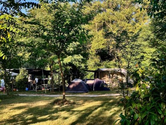 02 Stellplatz M Car + Strom 6A -100m²