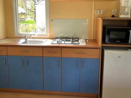 Mobilheim (2 Zimmer) + überdachte terrasse