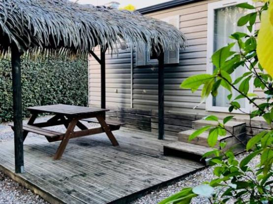 PREMIUM-Mobilheim – Gartenseite