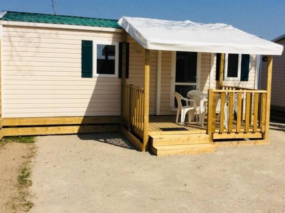 Mobilhome Nr. 28 - 2 Schlafzimmer - Terrasse