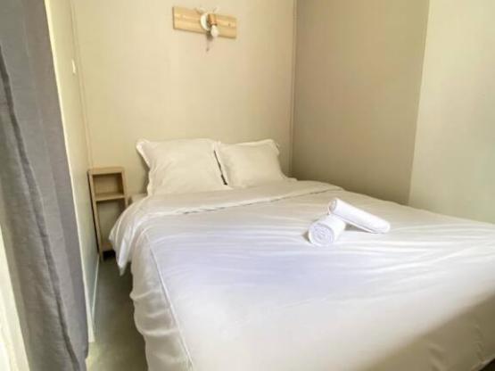 Grote chalet met badkamer en keuken