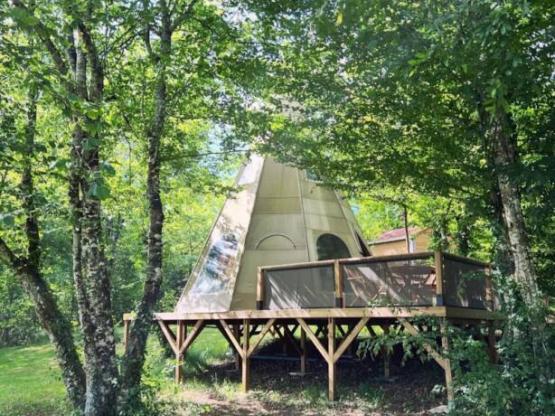 Luxus Tipi - 2 Schlafzimmer - mit Sanitäranlagen