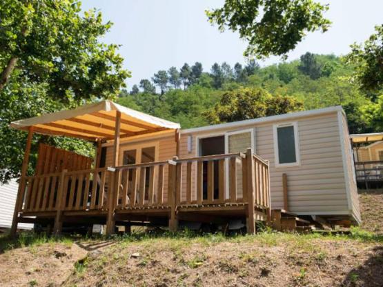 Mobilheim 30m² - Komfort - 2 Schlafzimmer - Halbüberdachte Terrasse - TV - Klimaanlage