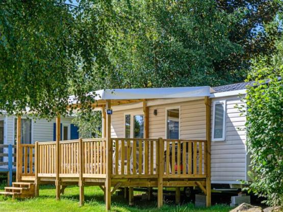 Mobil-home Premium 28m² - 2 slaapkamers - overdekt terras - TV - lakens & handdoeken