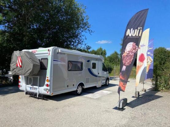 Pauschale Stellplatz Wohnmobil 64m² (inkl. Entleerung, Auffüllen und Strom 6A)