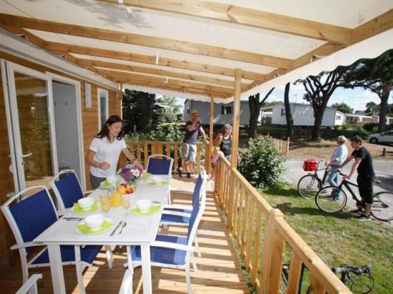 Mobile Home Komfort 22m² - 2 Zimmer - Halbüberdachte Terrasse - TV - Geschirrspüler