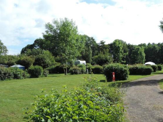 Zelt /Zyklo/Motorrad Stellplatz