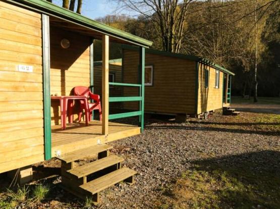 Chalet mit 2 Schlafzimmern, Küche und separatem WC