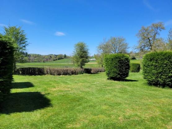 Stellplatz  L 100-140m²