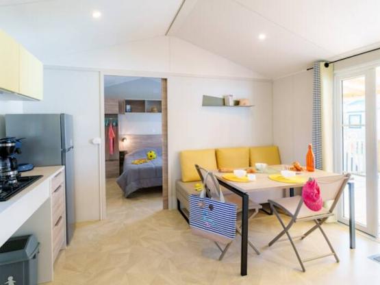 Mobilheim PMR 32m² - 2 Schlafzimmer + Fernseher und Geschirrspüler