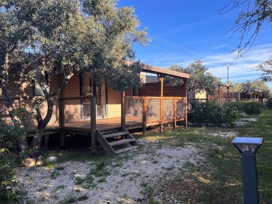 Mobil home Castellane côté jardin - 30m² - 2 Schlafzimmer + TV + A/C