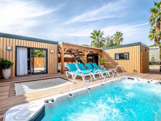 Cottage SYDNEY PREMIUM – 2 Schlafzimmer + 1 Hauptschlafzimmer 3 Badezimmer – Swimmingpool